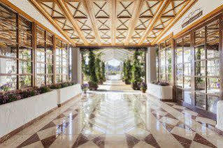 B Bou De Hotel