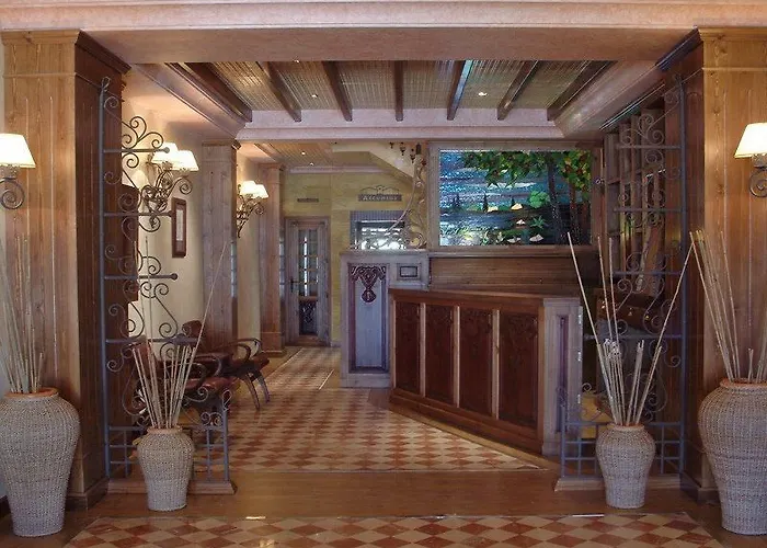 B Bou Posada De Ronda